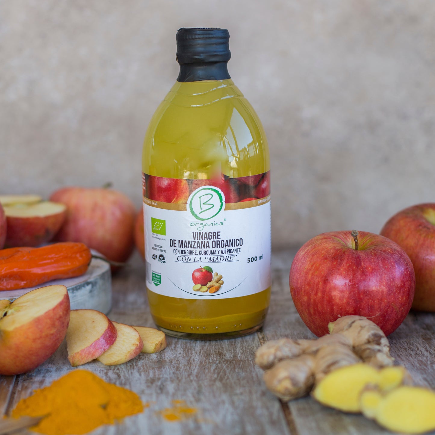 Vinagre manzana con jengibre, cúrcuma y ají picante