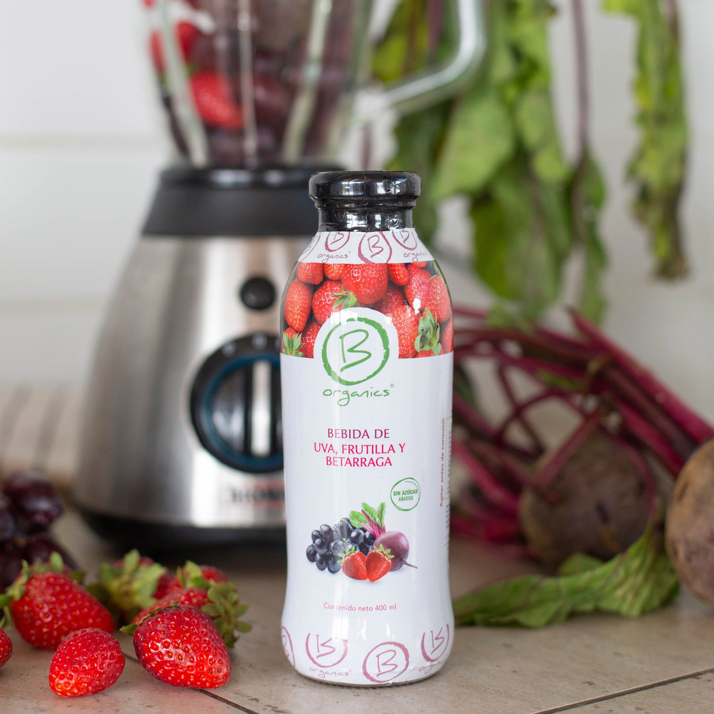 Bebida uva, frutilla y betarraga